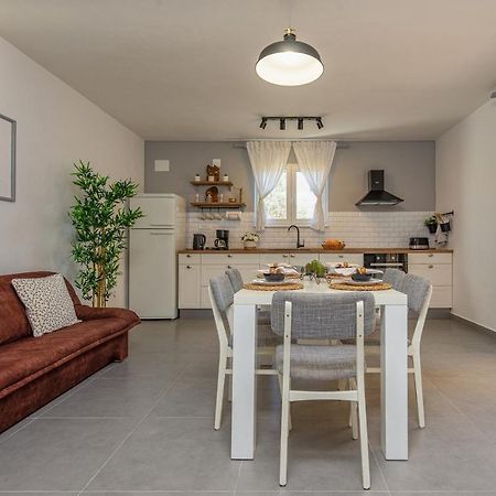 Apartment Bo&Dy With Private Pool Rogoznica  Zewnętrze zdjęcie