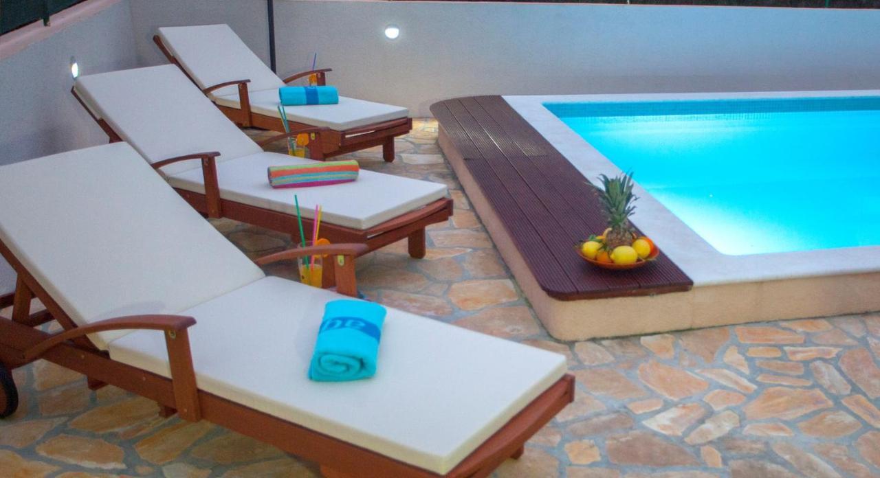 Apartment Bo&Dy With Private Pool Rogoznica  Zewnętrze zdjęcie