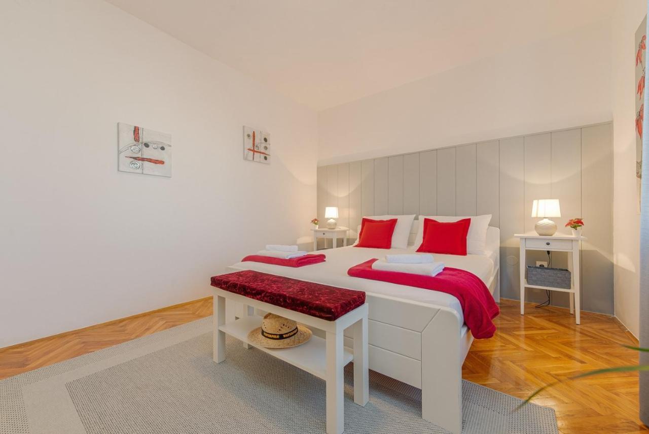 Apartment Bo&Dy With Private Pool Rogoznica  Zewnętrze zdjęcie