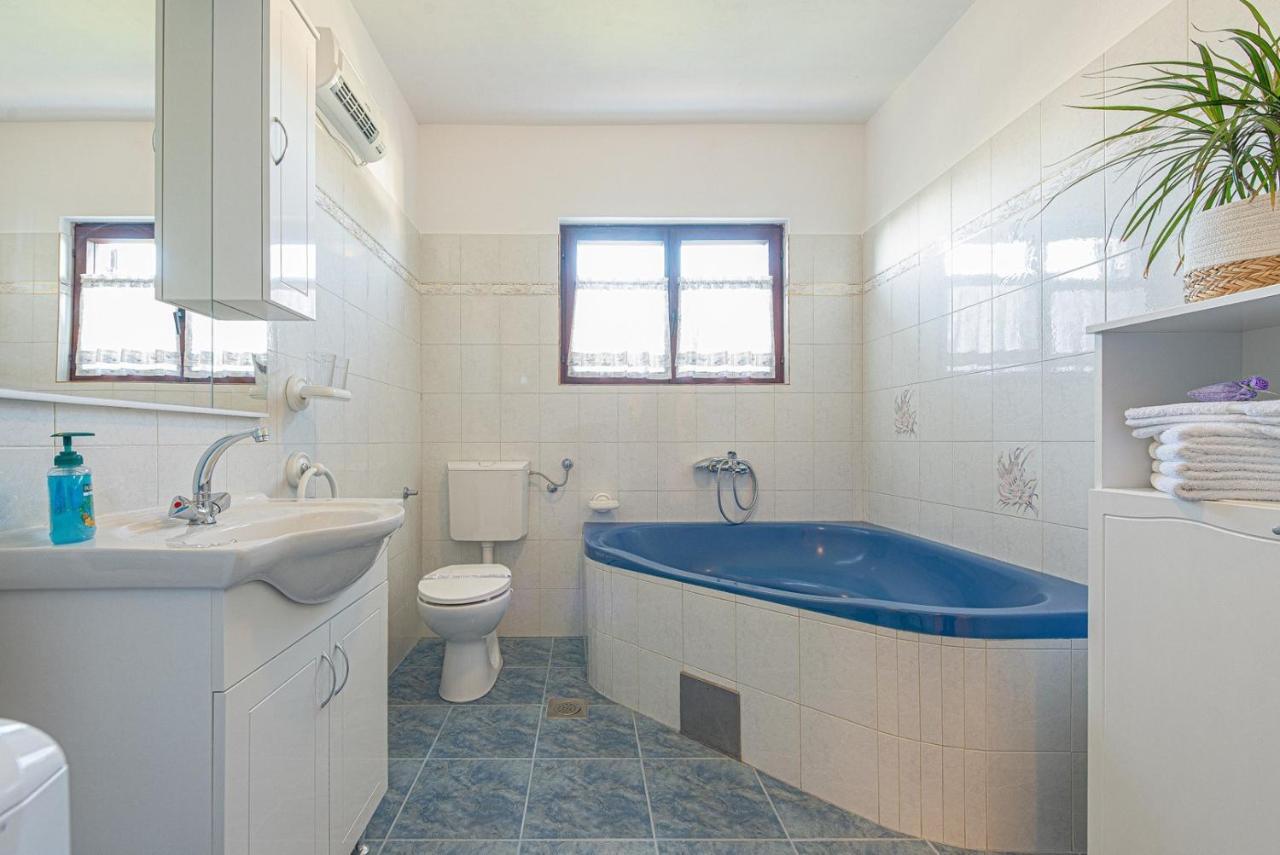 Apartment Bo&Dy With Private Pool Rogoznica  Zewnętrze zdjęcie