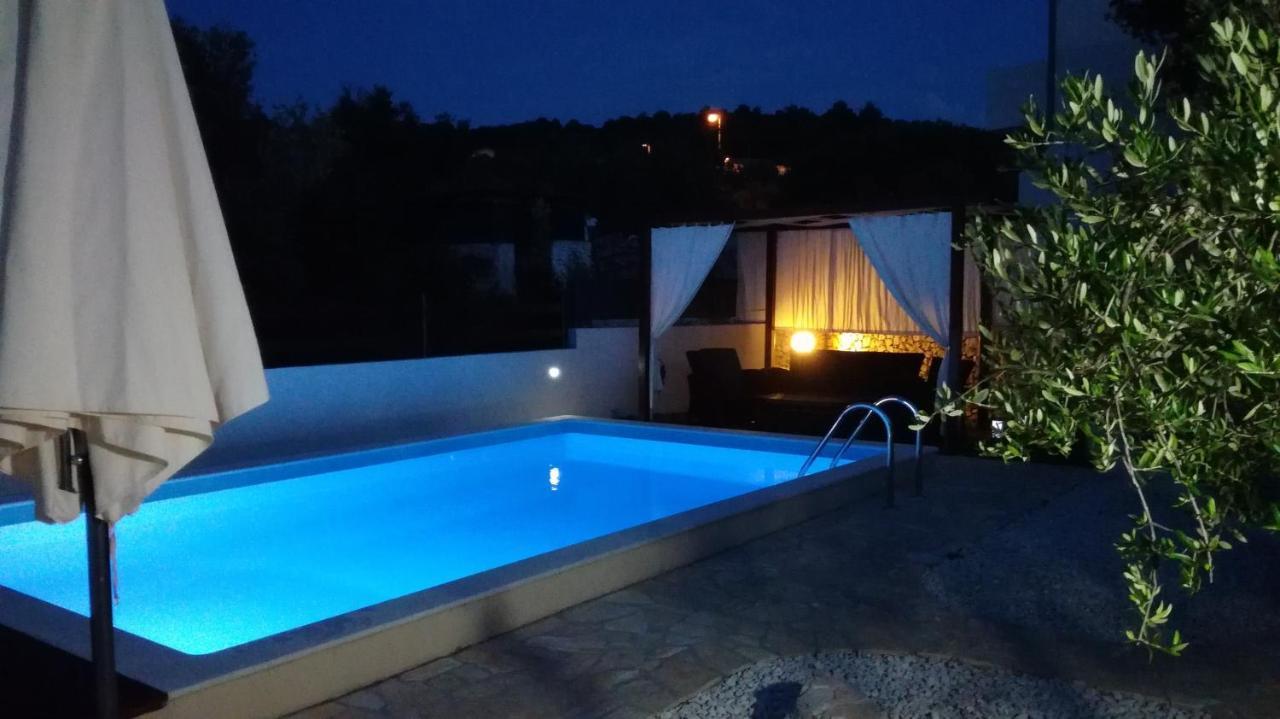 Apartment Bo&Dy With Private Pool Rogoznica  Zewnętrze zdjęcie